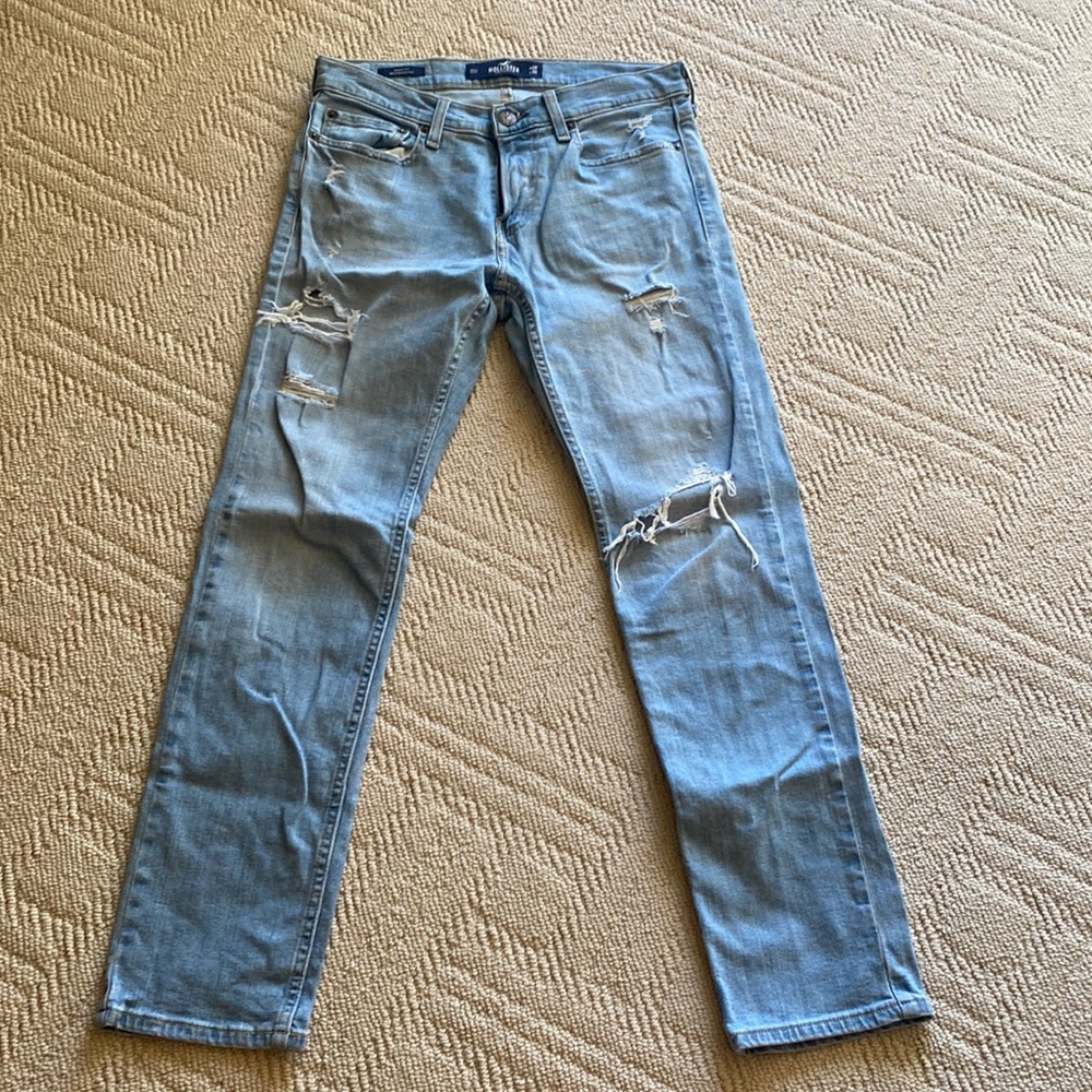 Hollister light colored skinny fit 28x30